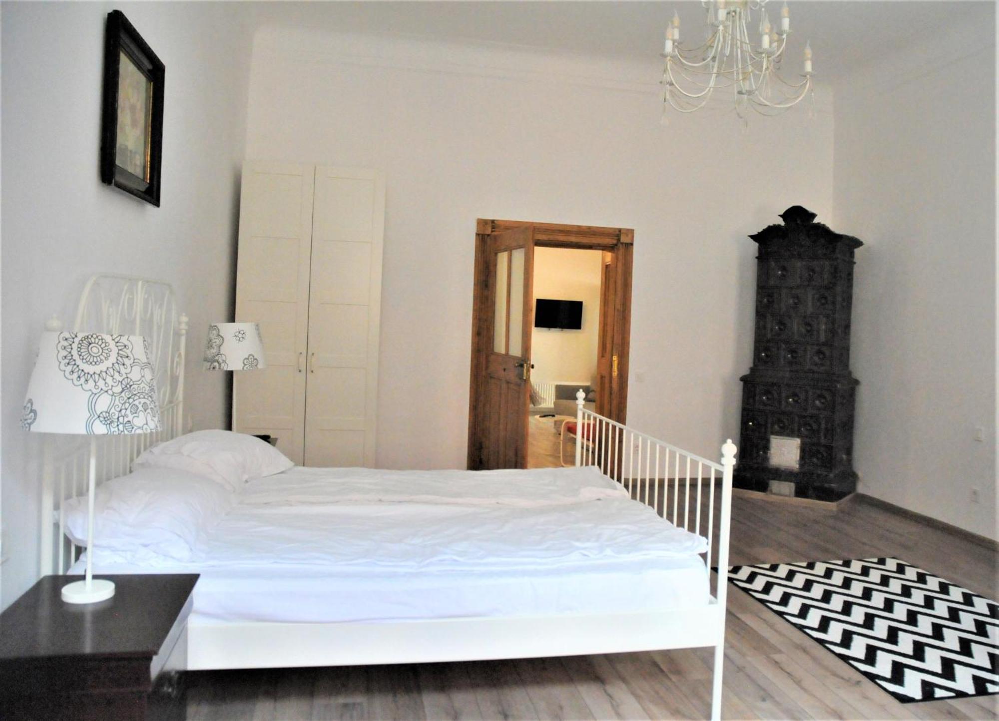 Hirscher Apartments Braşov Quarto foto